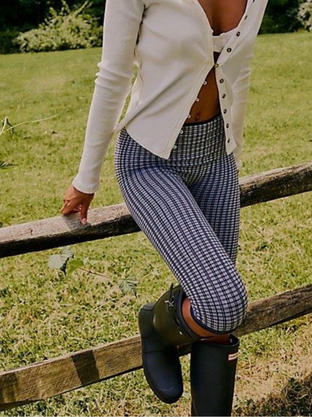 Free People Navy Retro Capris M/L *Price Firm*